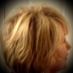 Meet your Posher, Connie